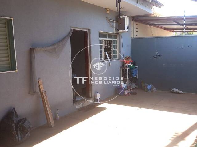 Casa para Venda em Araraquara - 2