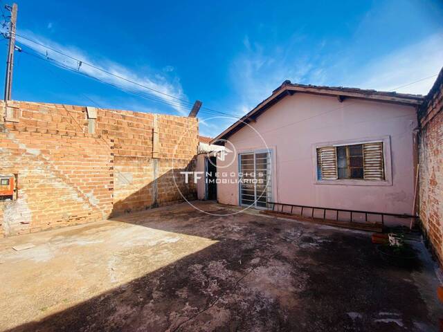 #313 - Casa para Venda em Araraquara - SP - 2