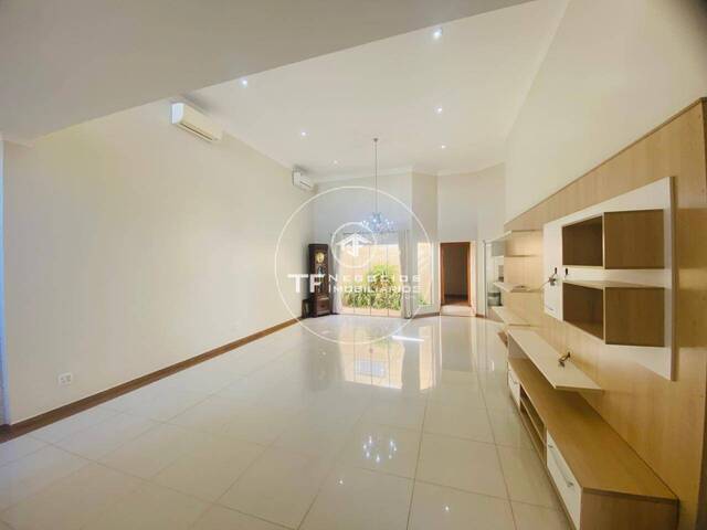 #323 - Casa para Venda em Araraquara - SP - 2