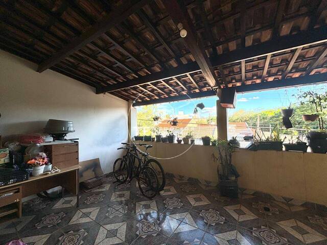 #374 - Casa para Venda em Araraquara - SP
