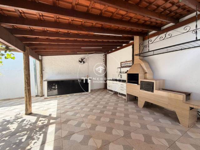 #415 - Casa para Venda em Araraquara - SP - 2