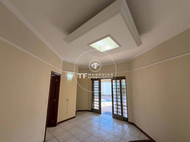 #524 - Casa para Locação em Araraquara - SP